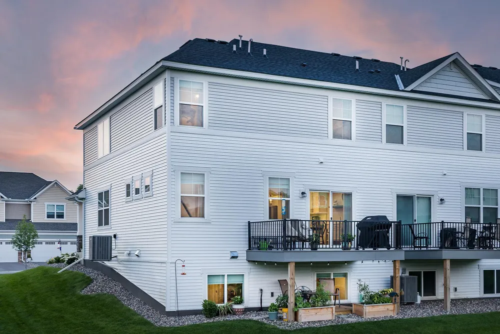 131 Huntington Drive Waconia, MN 55387