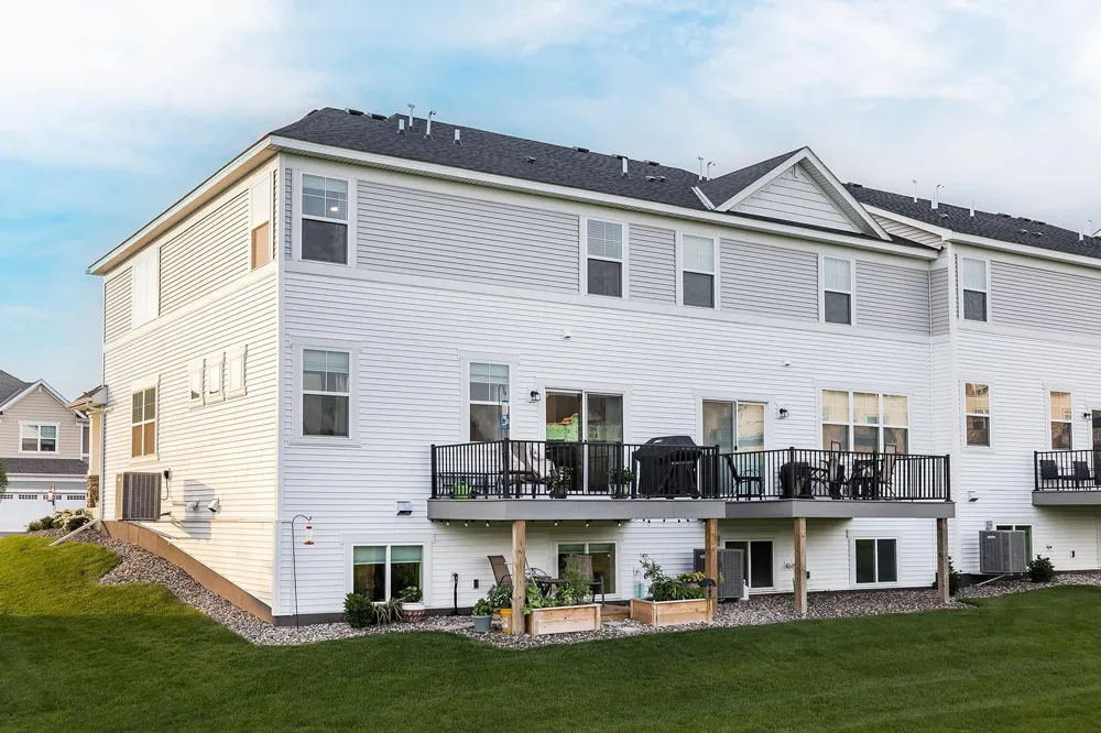 131 Huntington Drive Waconia, MN 55387