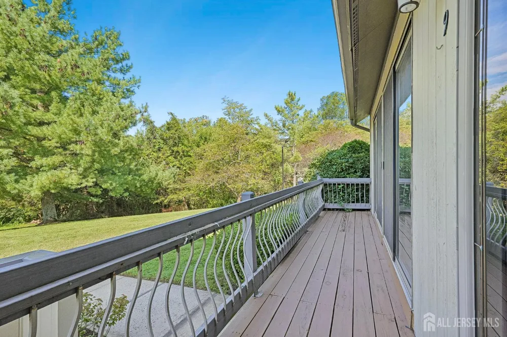 9 Brook Street Franklin Twsp, NJ 08873