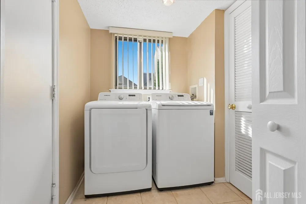 9 Brook Street Franklin Twsp, NJ 08873
