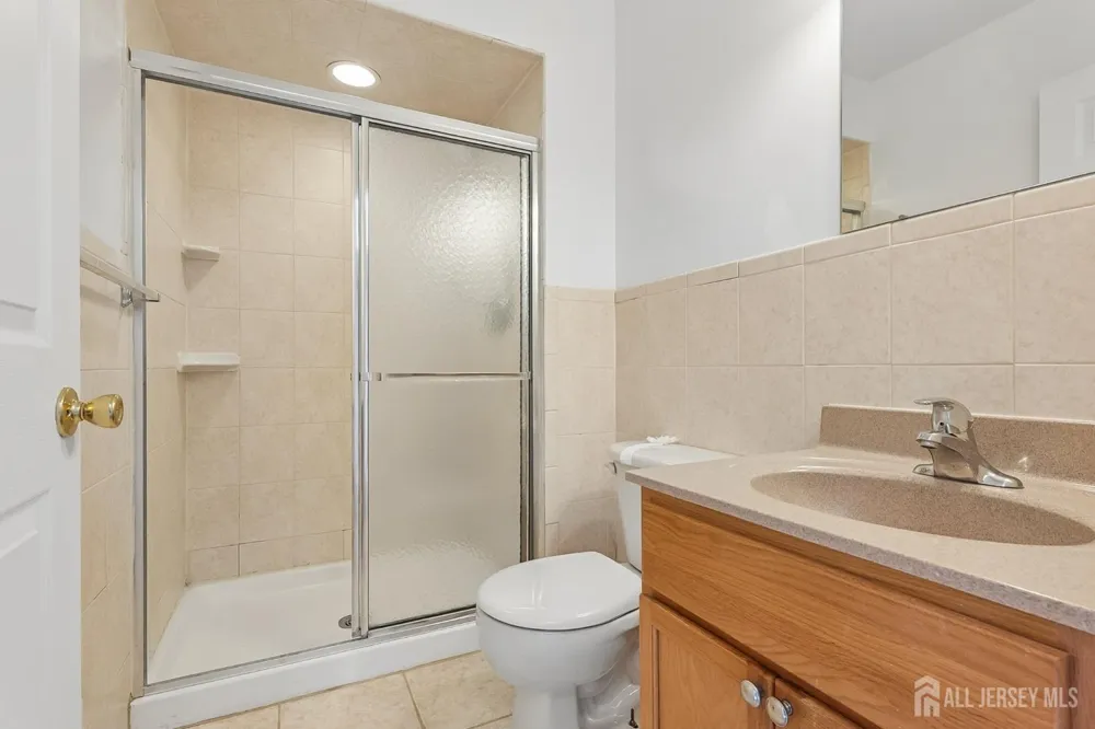 9 Brook Street Franklin Twsp, NJ 08873