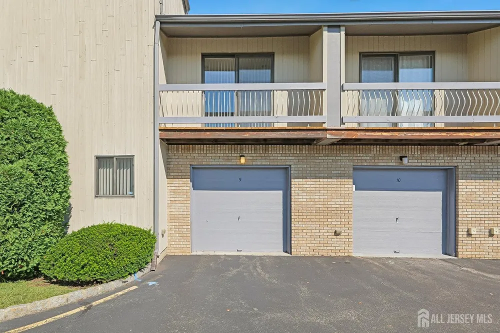 9 Brook Street Franklin Twsp, NJ 08873