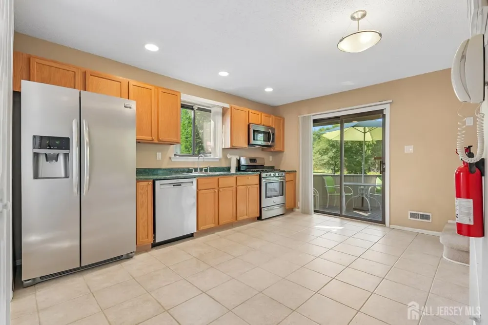 9 Brook Street Franklin Twsp, NJ 08873