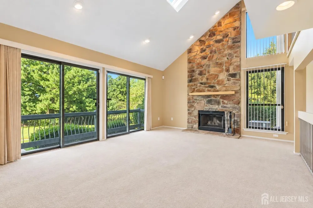 9 Brook Street Franklin Twsp, NJ 08873
