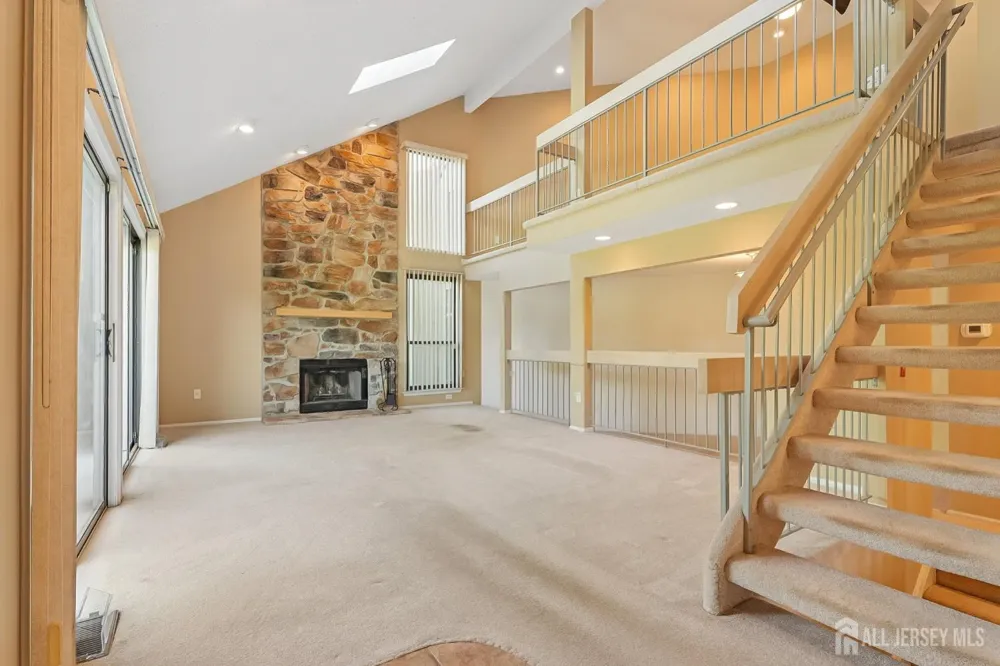 9 Brook Street Franklin Twsp, NJ 08873