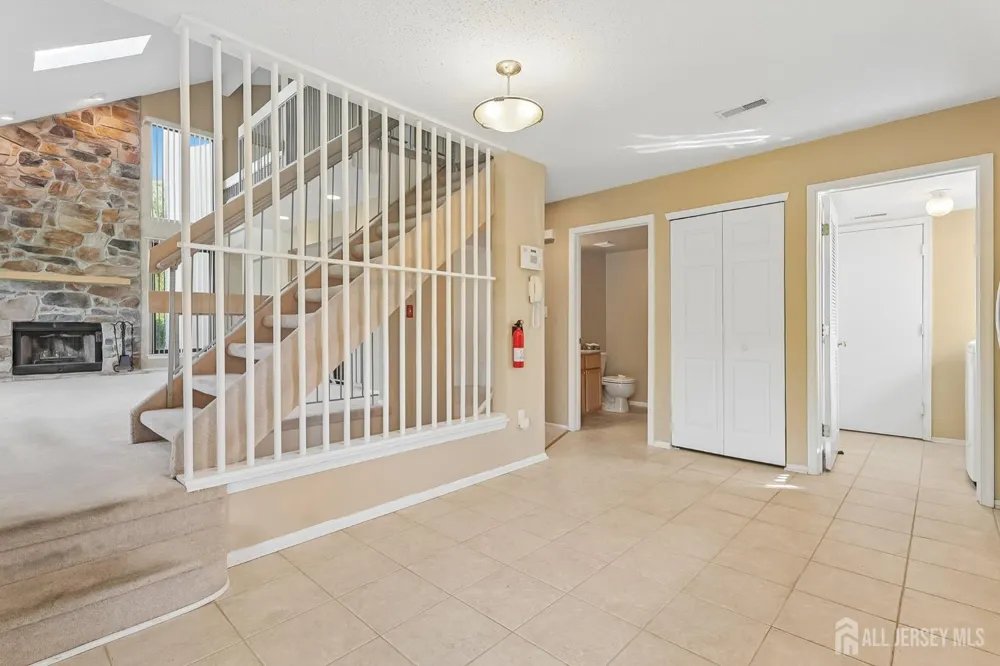 9 Brook Street Franklin Twsp, NJ 08873