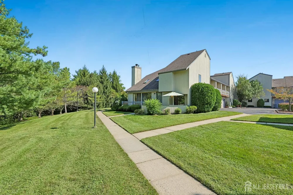 9 Brook Street Franklin Twsp, NJ 08873