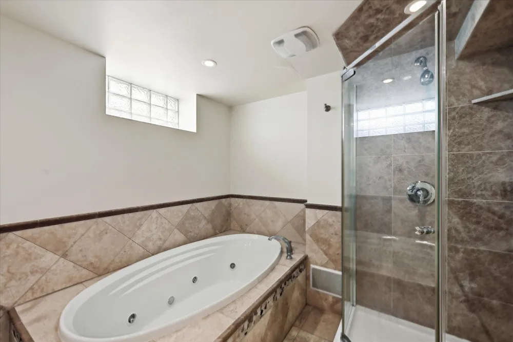 1360 Hartford Avenue Saint Paul, MN 55116