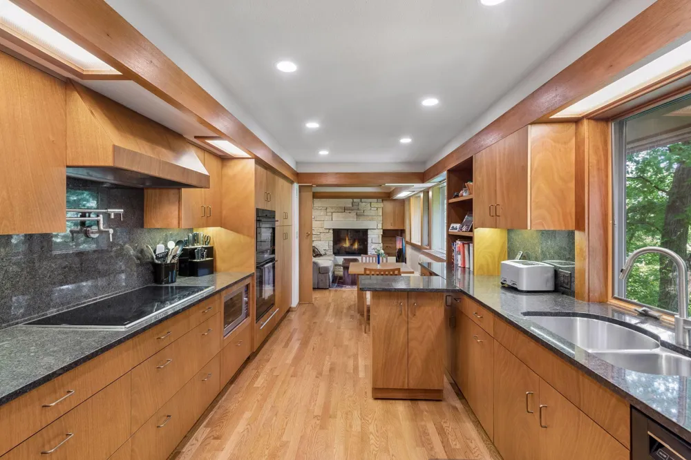 3452 Mayowood Road SW Rochester, MN 55902