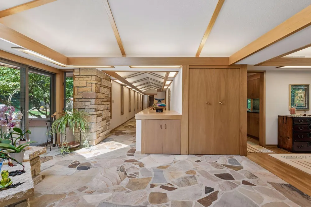 3452 Mayowood Road SW Rochester, MN 55902