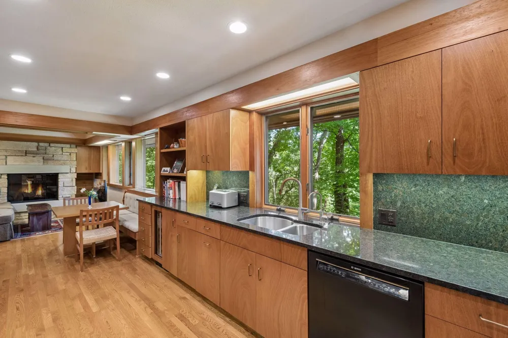 3452 Mayowood Road SW Rochester, MN 55902