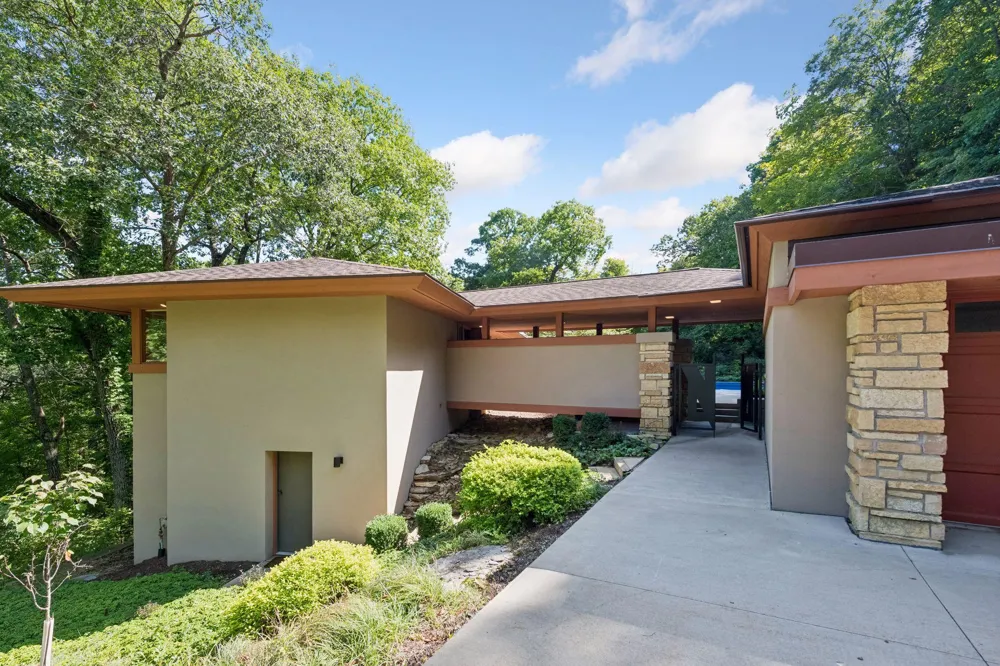 3452 Mayowood Road SW Rochester, MN 55902