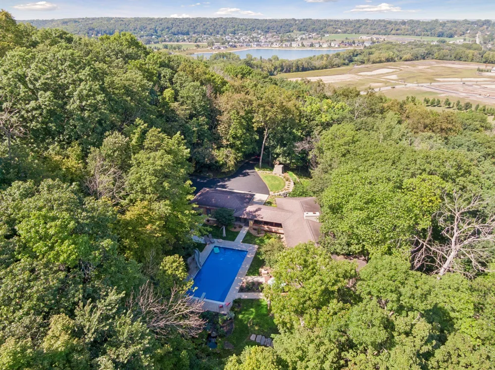 3452 Mayowood Road SW Rochester, MN 55902