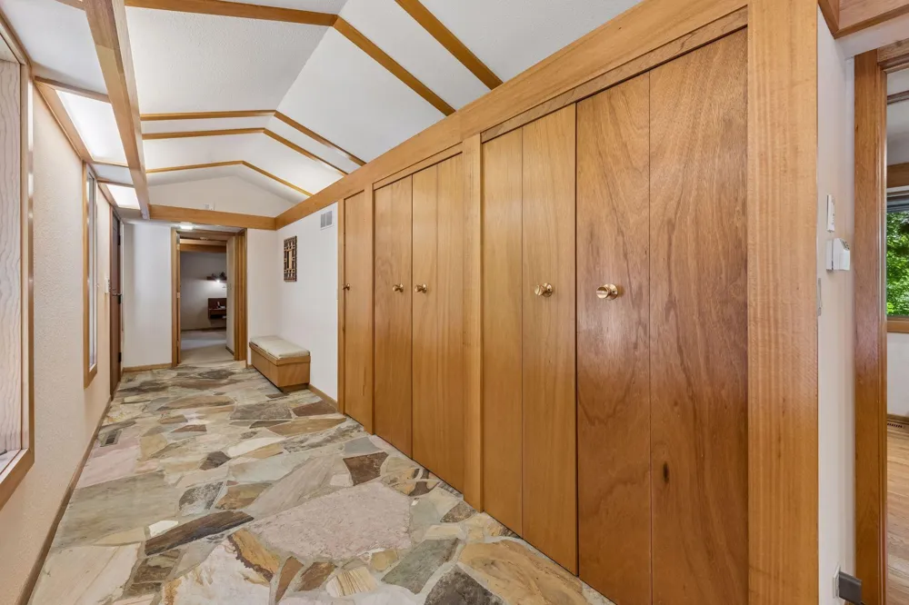 3452 Mayowood Road SW Rochester, MN 55902