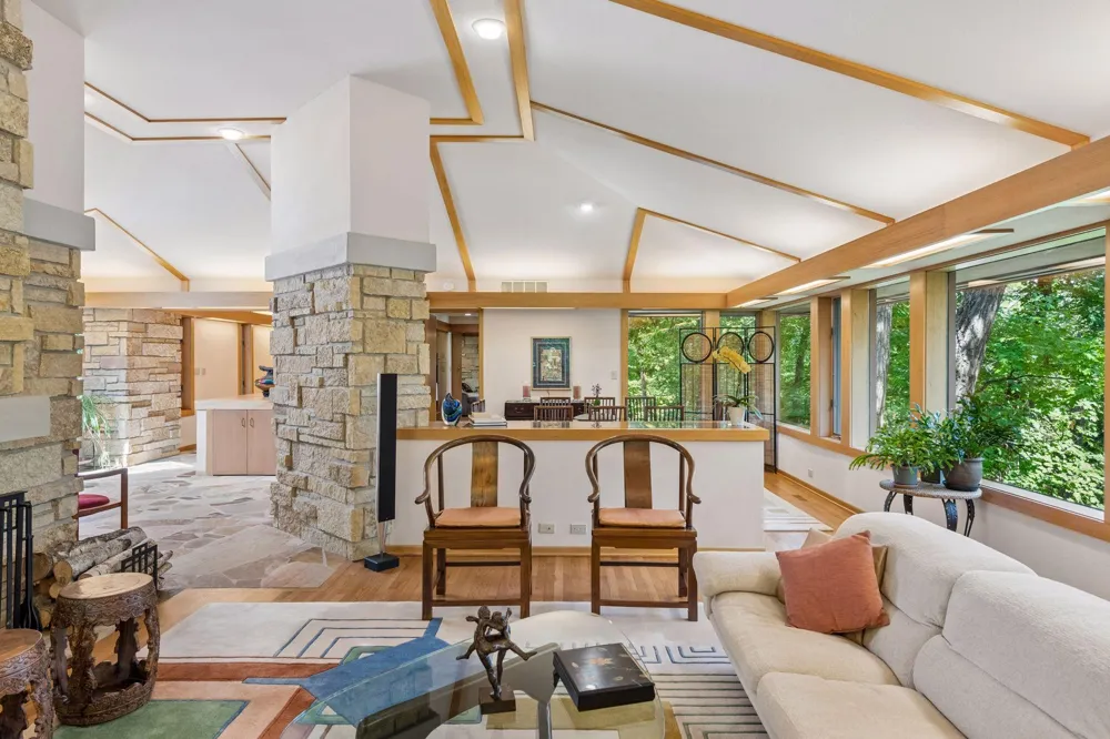 3452 Mayowood Road SW Rochester, MN 55902