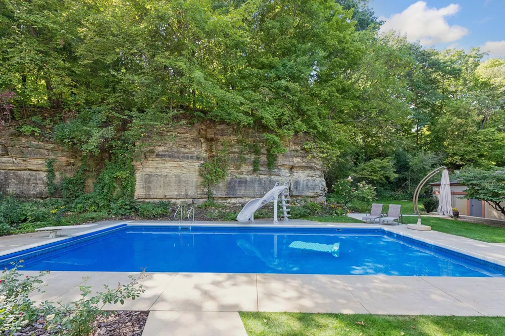 3452 Mayowood Road SW Rochester, MN 55902
