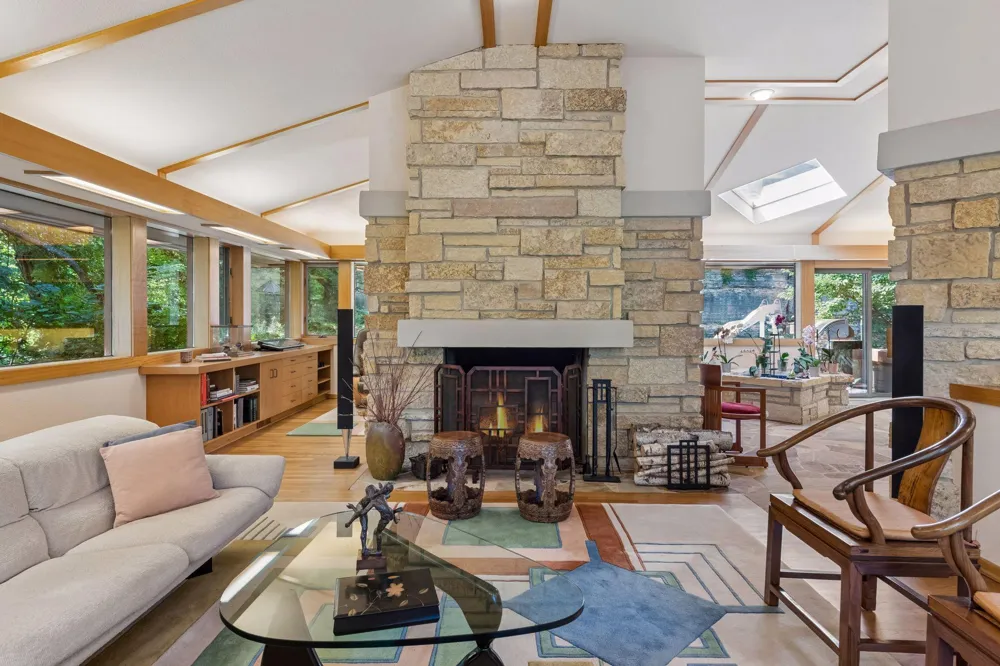 3452 Mayowood Road SW Rochester, MN 55902