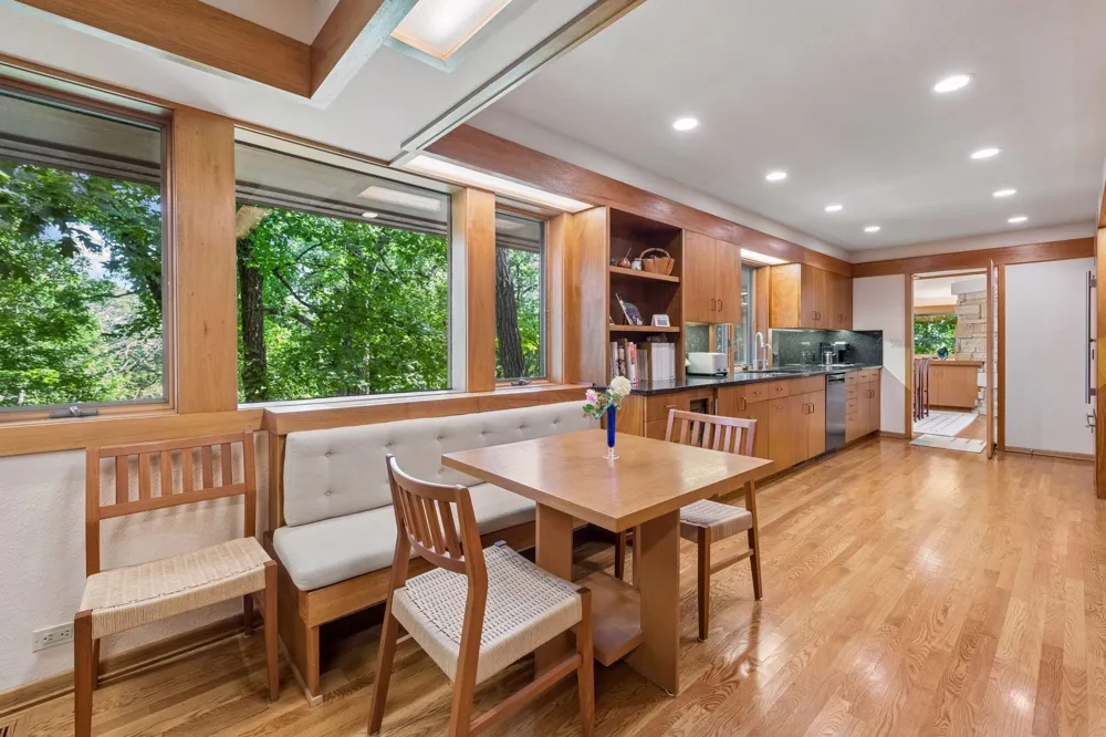 3452 Mayowood Road SW Rochester, MN 55902