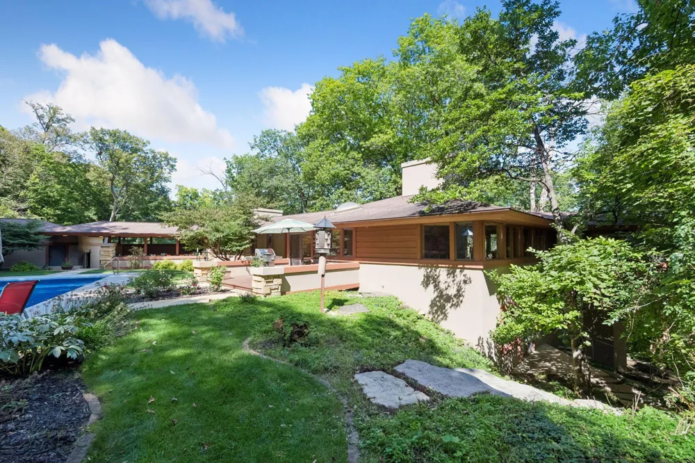 3452 Mayowood Road SW Rochester, MN 55902