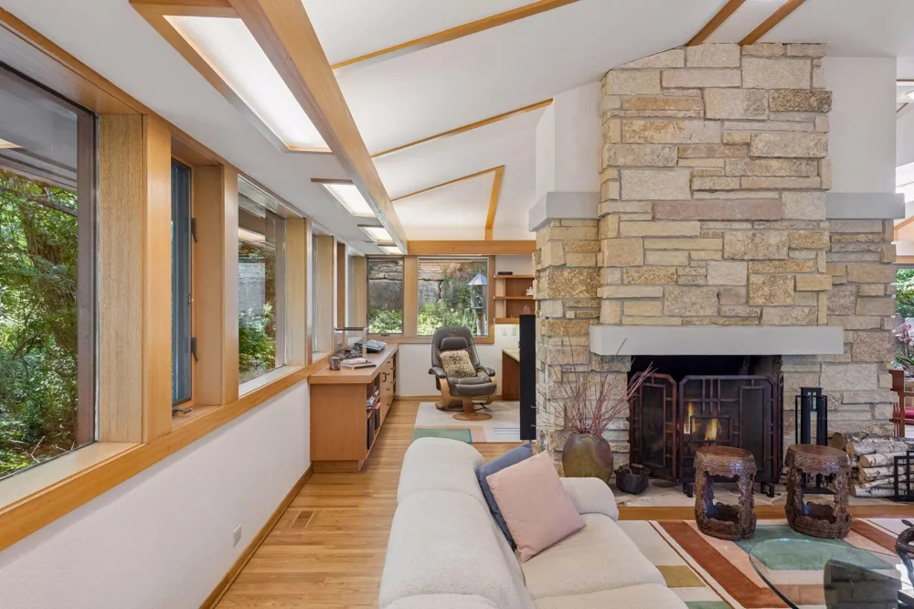 3452 Mayowood Road SW Rochester, MN 55902