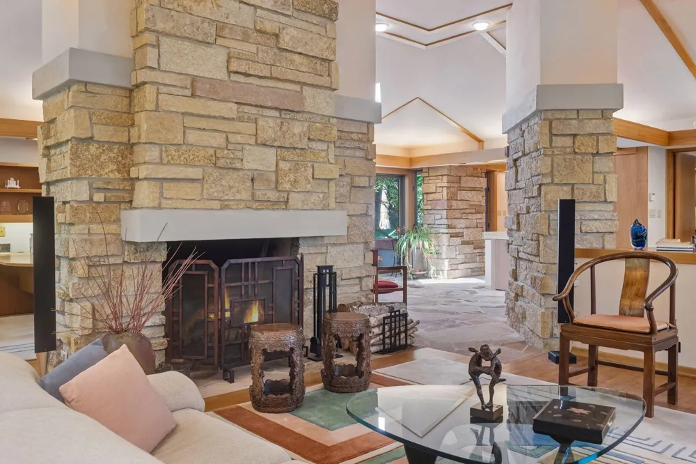 3452 Mayowood Road SW Rochester, MN 55902