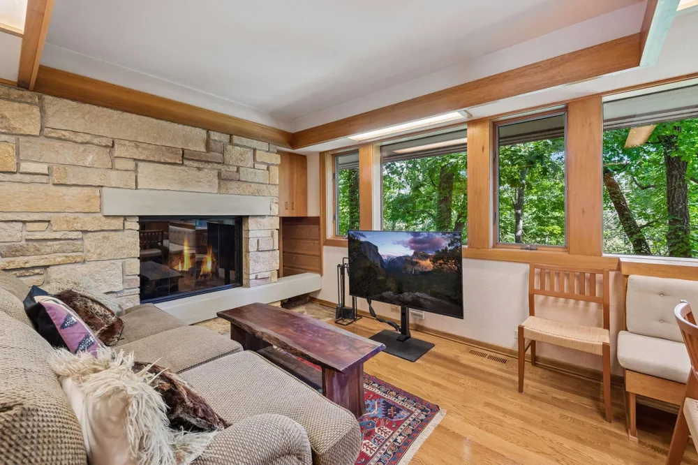 3452 Mayowood Road SW Rochester, MN 55902