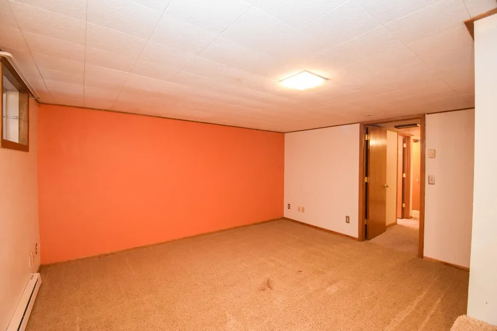 321 12 1/2 AVENUE E West Fargo, ND 58078