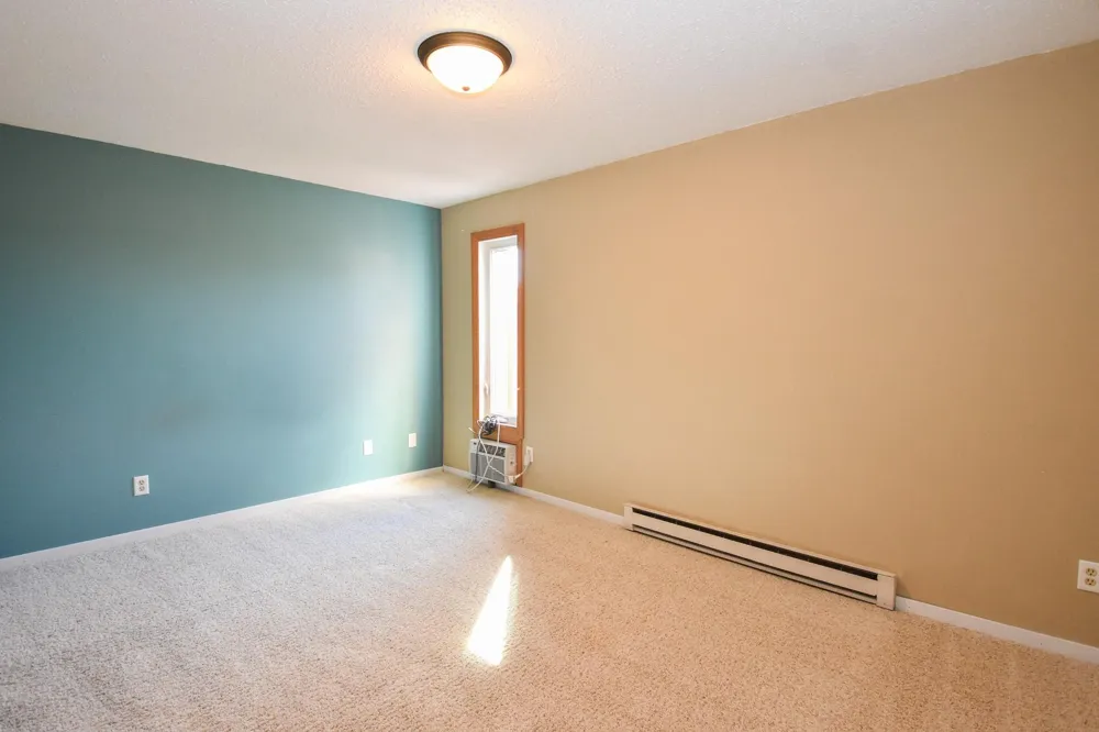 321 12 1/2 AVENUE E West Fargo, ND 58078