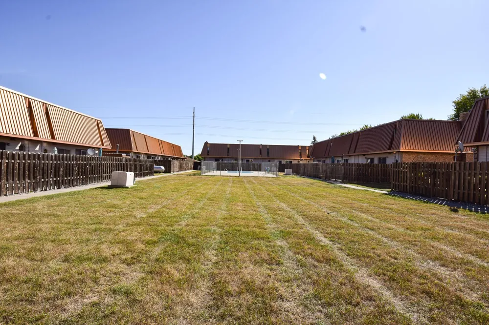 321 12 1/2 AVENUE E West Fargo, ND 58078