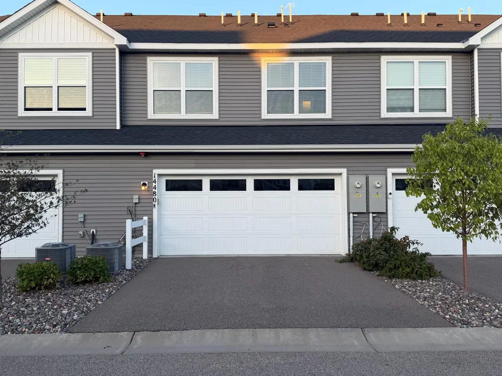 14480 Twin Lakes Circle Burnsville, MN 55306