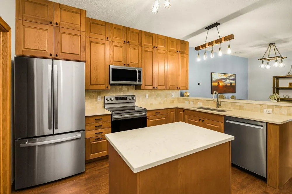 1944 Mockingbird Avenue Shakopee, MN 55379