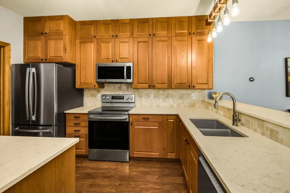 1944 Mockingbird Avenue Shakopee, MN 55379
