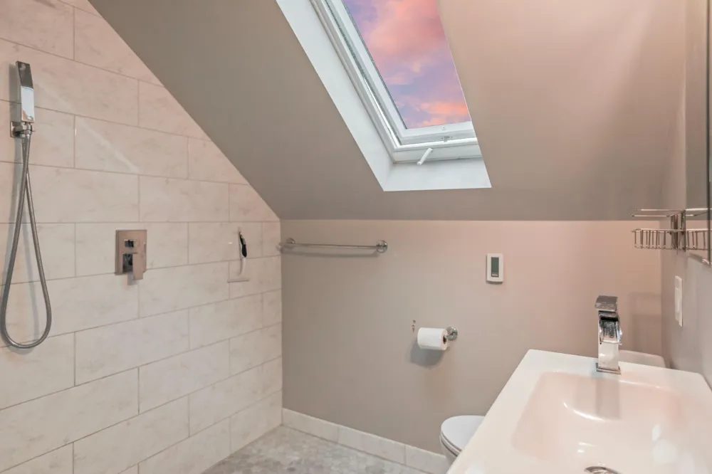 1273 Juno Avenue Saint Paul, MN 55116
