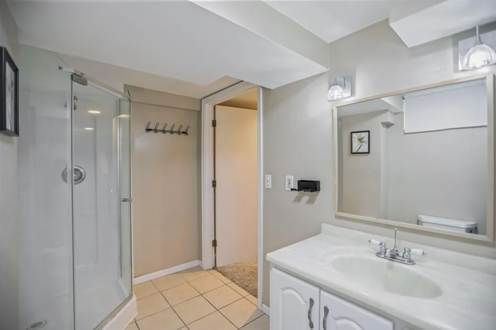 1273 Juno Avenue Saint Paul, MN 55116