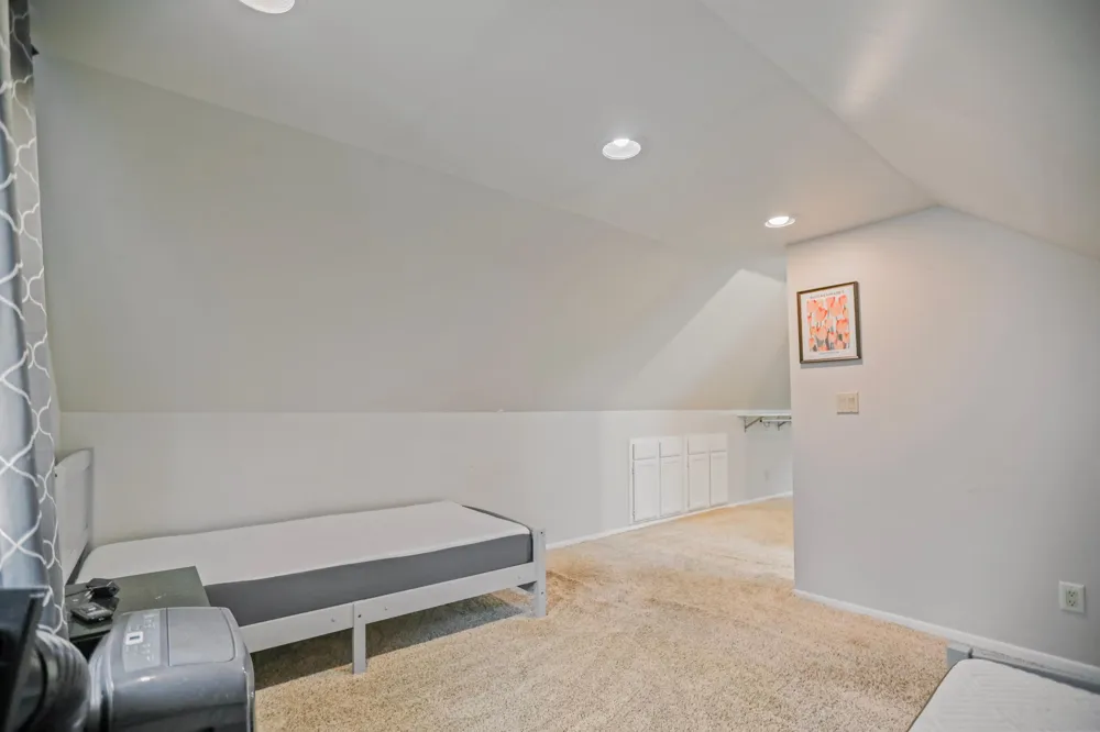 1273 Juno Avenue Saint Paul, MN 55116