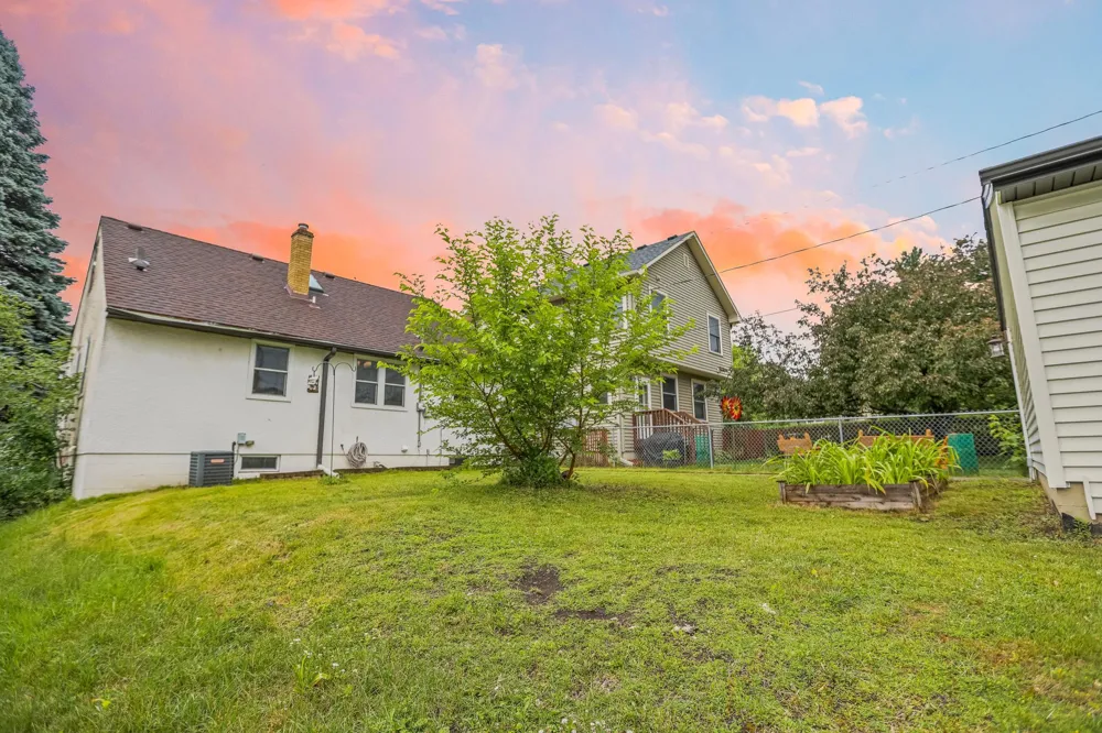 1273 Juno Avenue Saint Paul, MN 55116