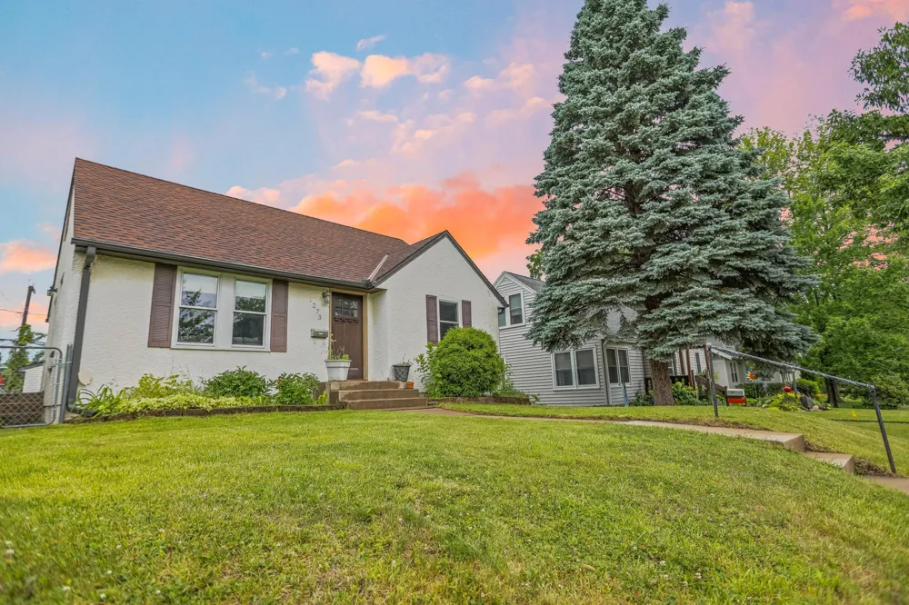 1273 Juno Avenue Saint Paul, MN 55116