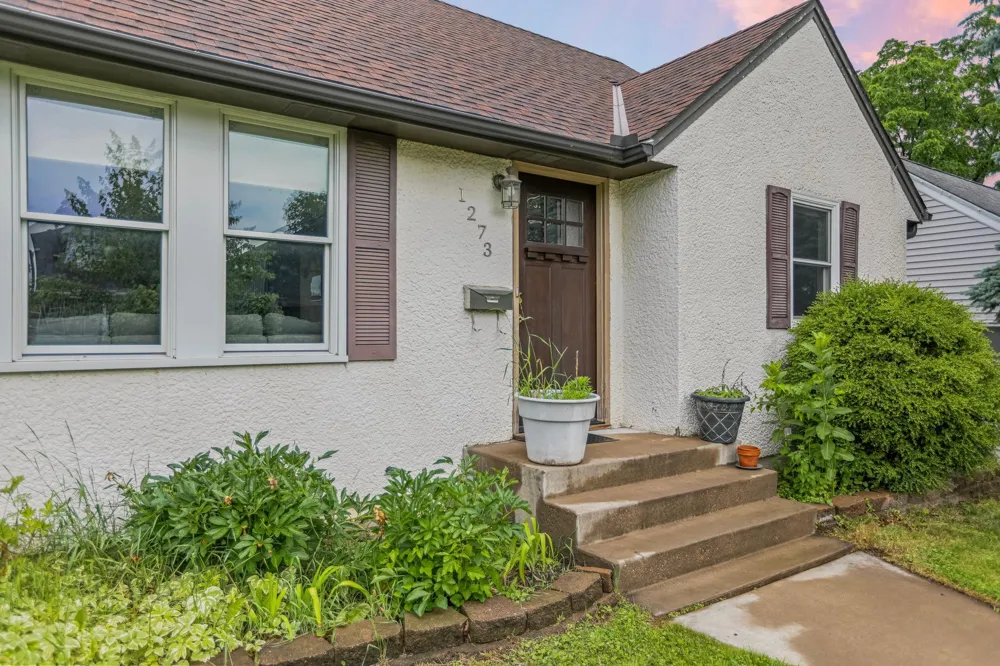 1273 Juno Avenue Saint Paul, MN 55116