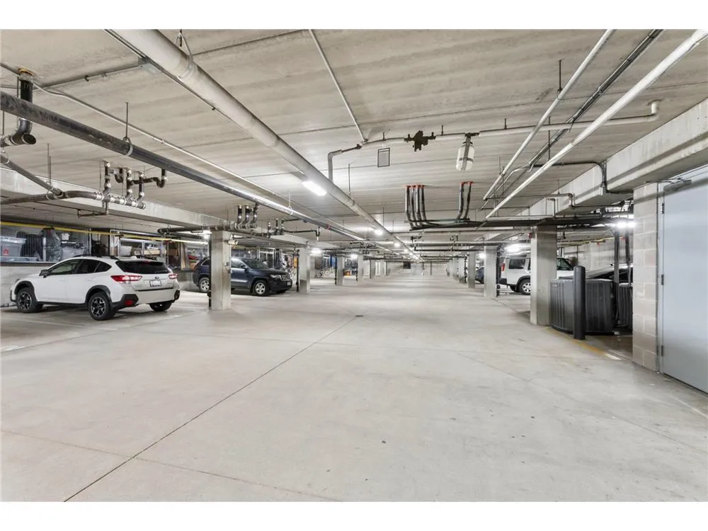 3640 Wooddale Avenue S #319 Saint Louis Park, MN 55416