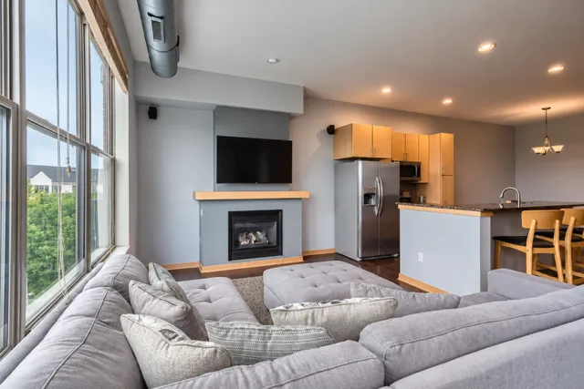 3640 Wooddale Avenue S #319 Saint Louis Park, MN 55416
