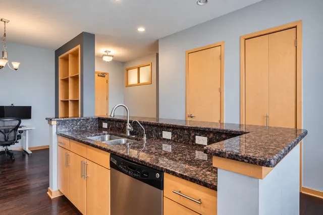 3640 Wooddale Avenue S #319 Saint Louis Park, MN 55416