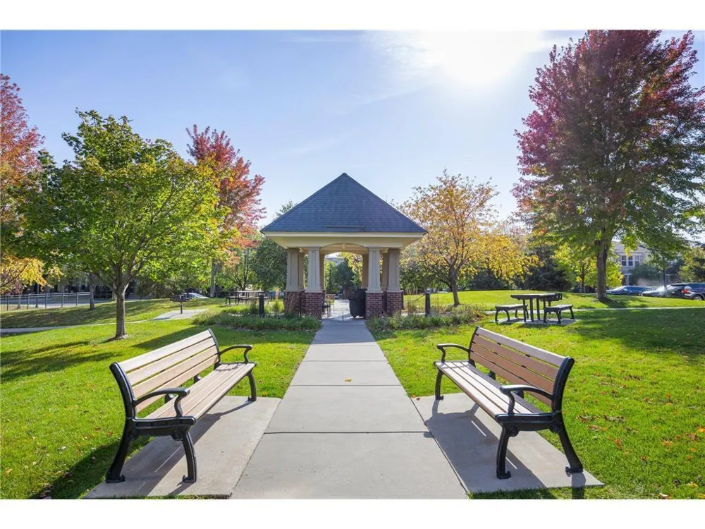 3640 Wooddale Avenue S #319 Saint Louis Park, MN 55416