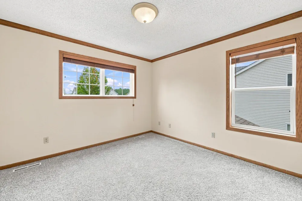 17993 89th Place Maple Grove, MN 55311