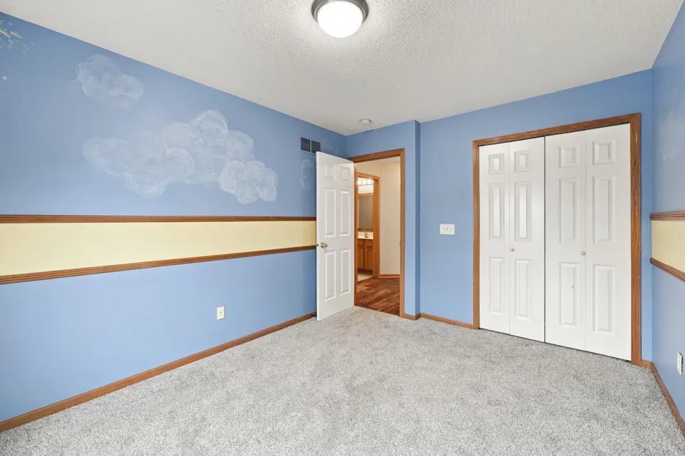 17993 89th Place Maple Grove, MN 55311