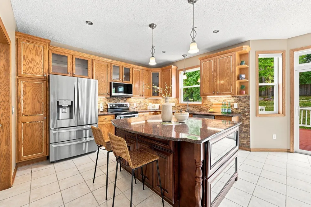 17993 89th Place Maple Grove, MN 55311