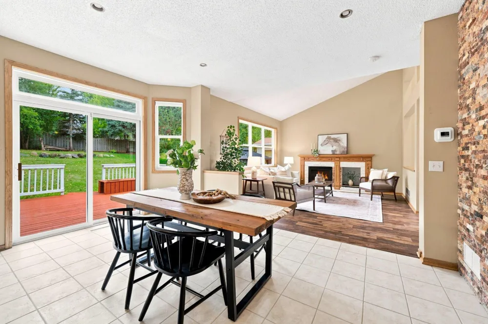 17993 89th Place Maple Grove, MN 55311