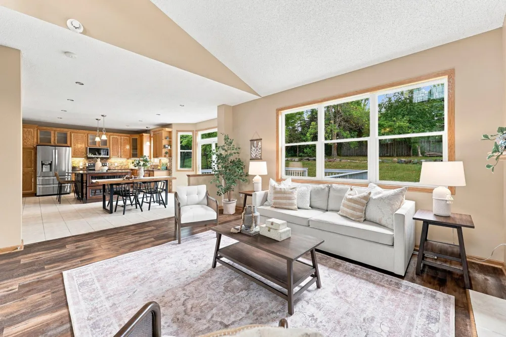 17993 89th Place Maple Grove, MN 55311