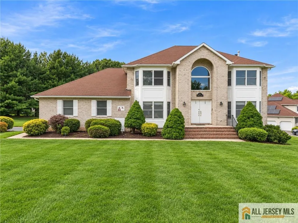 1 Launcelot Lane Monroe, NJ 08831