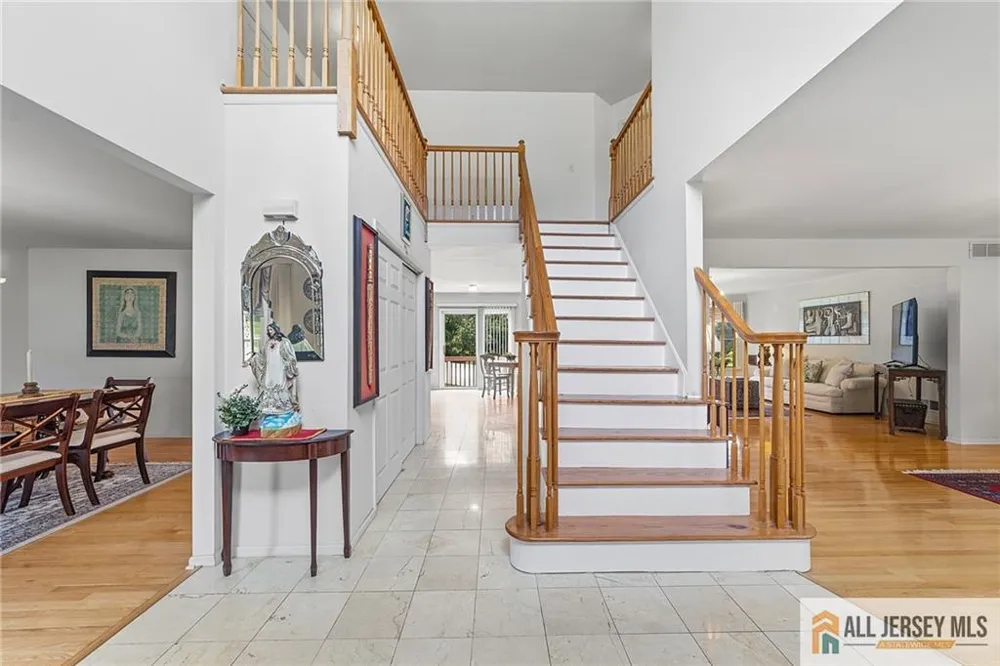 1 Launcelot Lane Monroe, NJ 08831