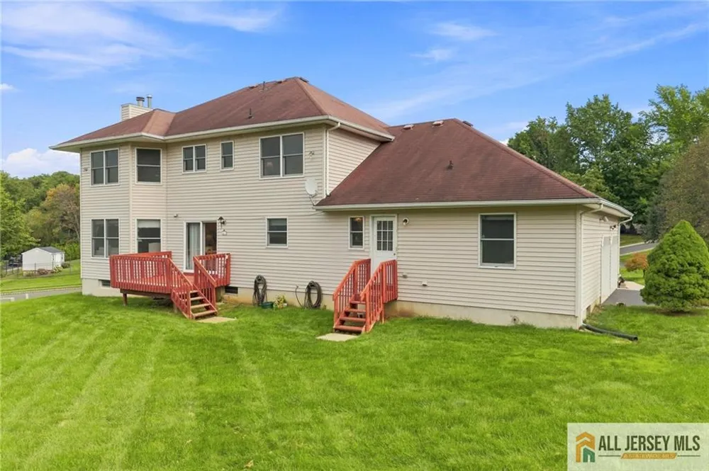 1 Launcelot Lane Monroe, NJ 08831